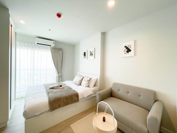 bedroom of Metro Sky Wutthakat