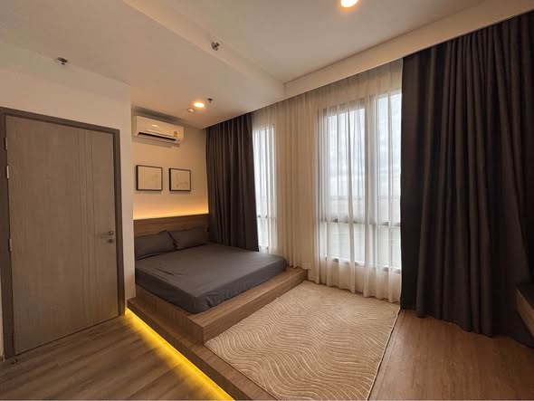 bedroom of Miti Chiva Kaset Station
