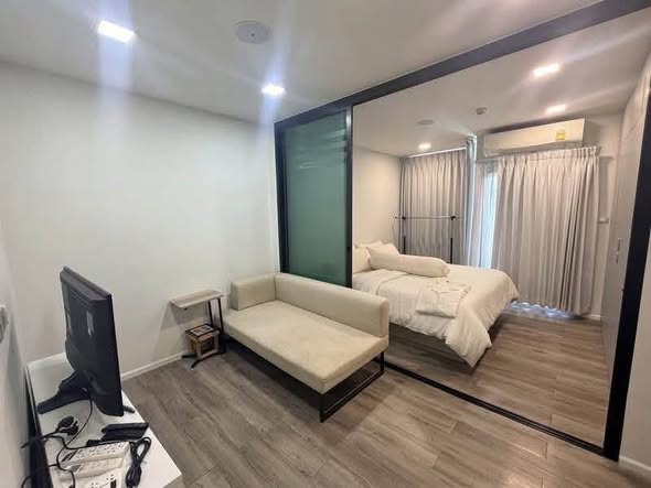 bedroom and room interior of Modiz Station Phahonyothin 59 โมดิช สเตชั่น พหลโยธิน 59