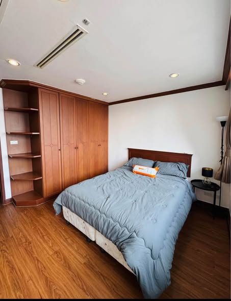 bedroom of Monterey Place
