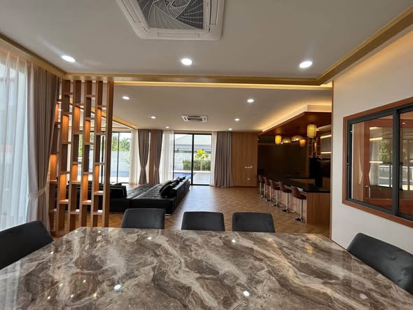 Moon 5-Bedroom Luxury Pool Villa