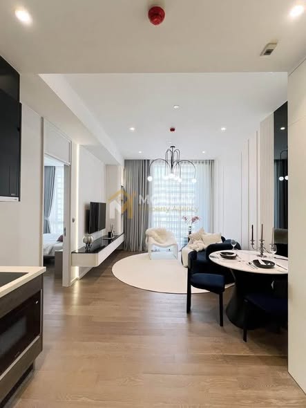 living room and kitchen of MUNIQ LANGSUAN