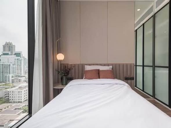 bedroom of MUNIQ Sukhumvit 23
