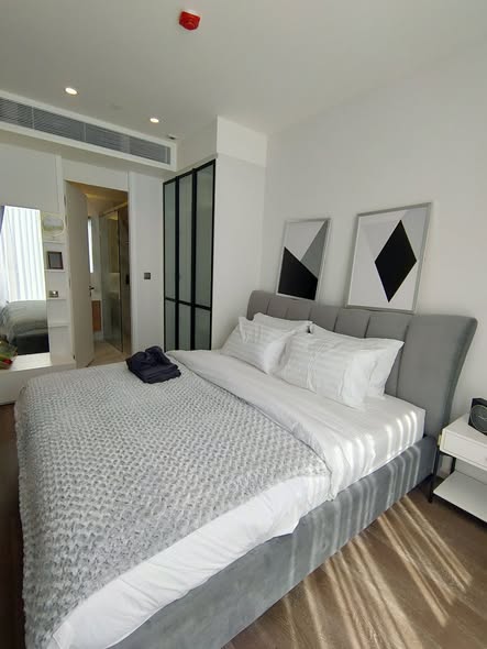 bedroom of MUNIQ Sukhumvit 23