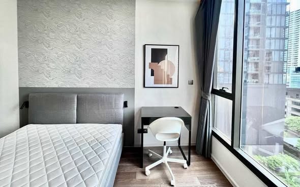 bedroom of MUNIQ Sukhumvit 23
