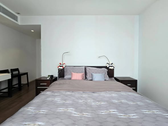 bedroom of MUNIQ Sukhumvit 23