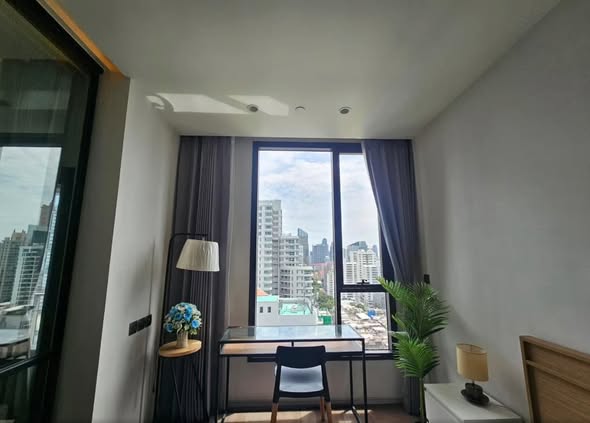 bedroom of MUNIQ Sukhumvit 23