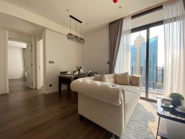living room of MUNIQ Sukhumvit 23