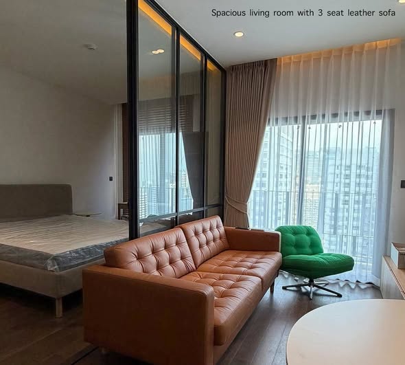 living room and bedroom and room interior of MUNIQ Sukhumvit 23