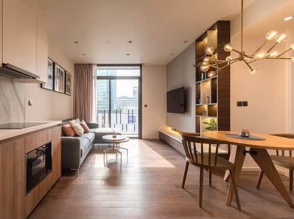 living room and kitchen of MUNIQ Sukhumvit 23