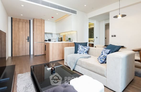 living room and room interior of MUNIQ Sukhumvit 23