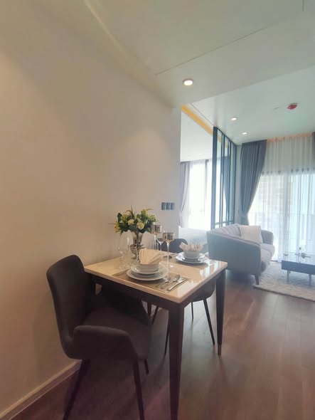 room interior of MUNIQ Sukhumvit 23