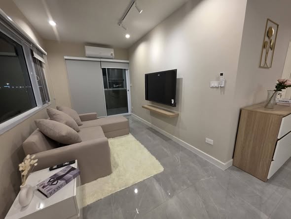 living room of My Condo Sukhumvit 103 มาย คอนโด สุขุมวิท 103