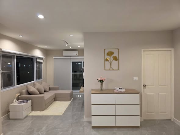 living room and room interior of My Condo Sukhumvit 103 มาย คอนโด สุขุมวิท 103