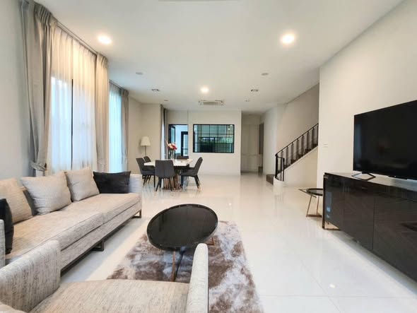living room of Nantawan Rama 9 – New Krungthepkreetha