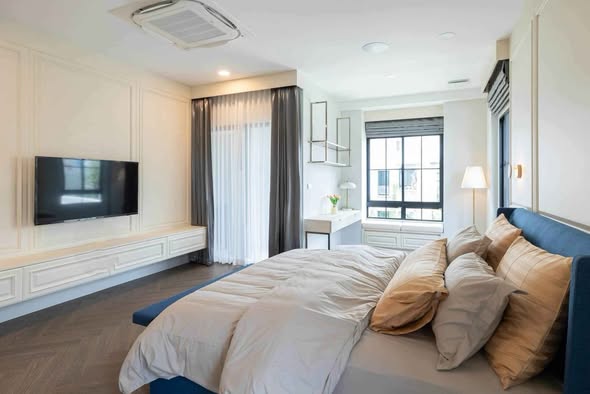 living room and bedroom of Nantawan Rama 9 – New Krungthepkreetha