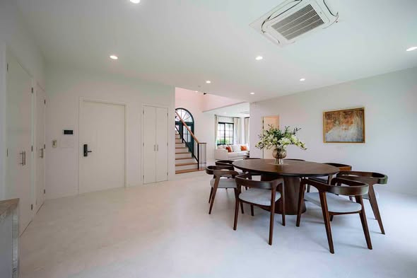 living room of Narinsiri Krungthep Kreetha
