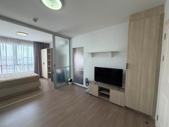 bedroom and room interior of Natural Park Ramindra