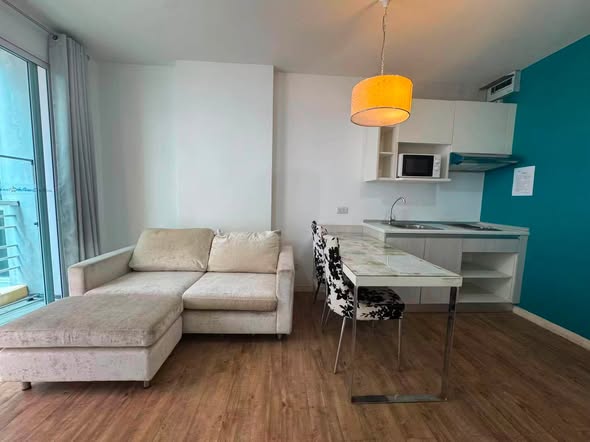 bedroom of Neo Seaview Condo