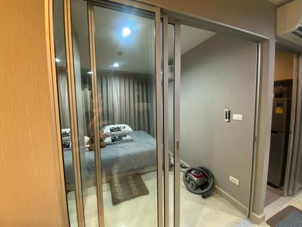 bedroom and room interior of คอนโด Niche id