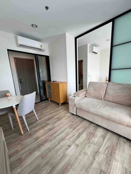 room interior of Niche MONO Charoen Nakhon