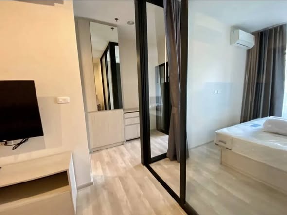 bedroom and room interior of นิช โมโน เมกะ สเปซ บางนา (Niche MONO Mega Space Bang Na)