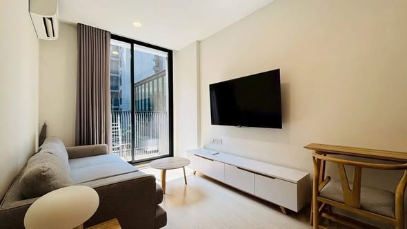 bedroom and living room of Noble Ambience Sukhumvit 42