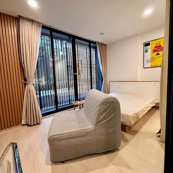 bedroom and room interior of Noble Ambience Sukhumvit 42