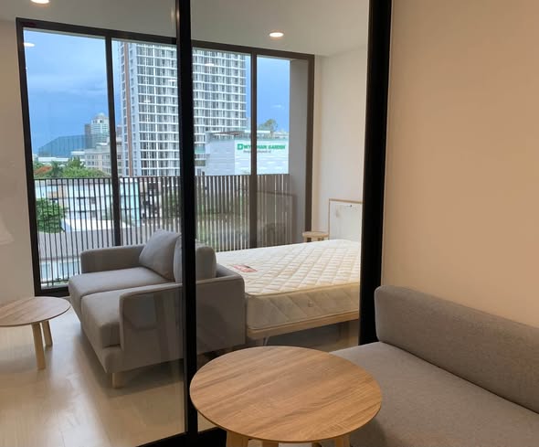 bedroom and room interior of Noble Ambience Sukhumvit 42