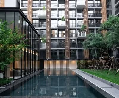 pool of Noble Ambience Sukhumvit 42