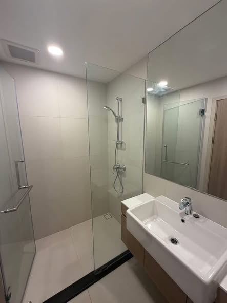 room interior of Noble Ambience Sukhumvit 42