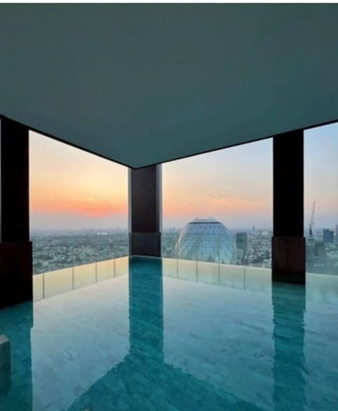 pool of Noble Around Ari