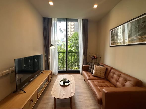 bedroom and living room of Noble Around Sukhumvit 33