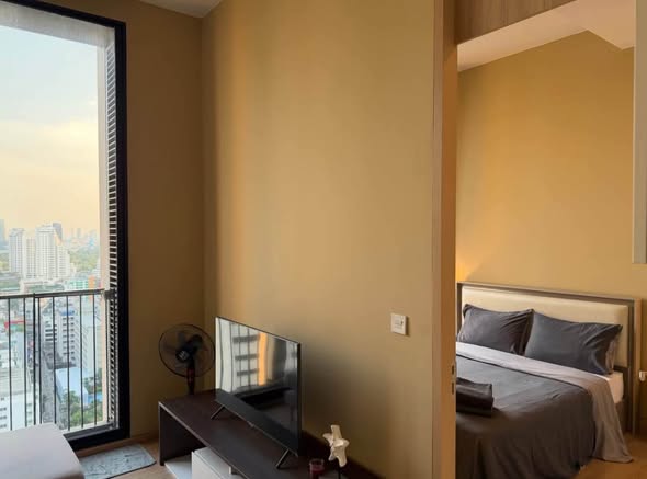 bedroom of Noble BE 19