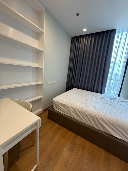 bedroom of Noble BE33
