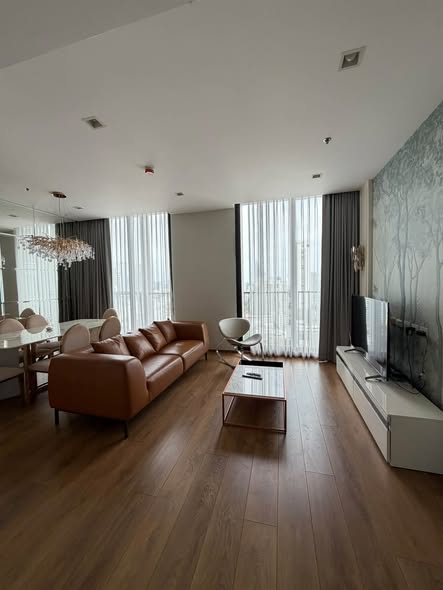 living room of Noble BE33