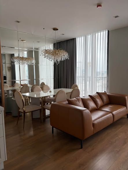 living room of Noble BE33