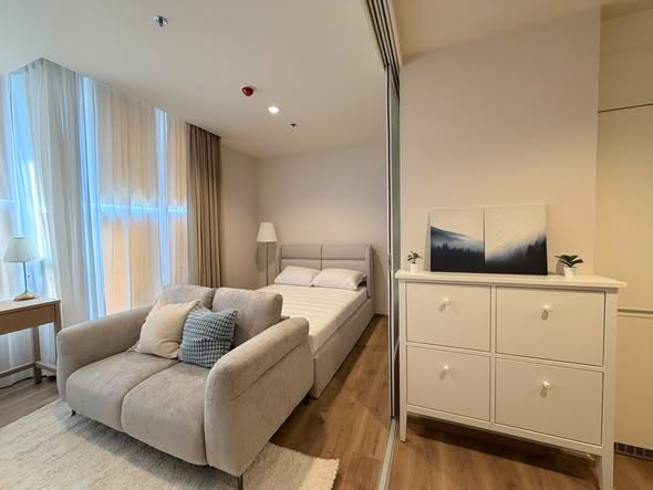 bedroom and living room of Noble Form Thonglor โนเบิล ฟอร์ม ทองหล่อ