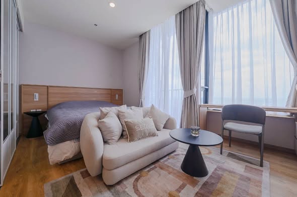 living room and bedroom of Noble Form Thonglor โนเบิล ฟอร์ม ทองหล่อ