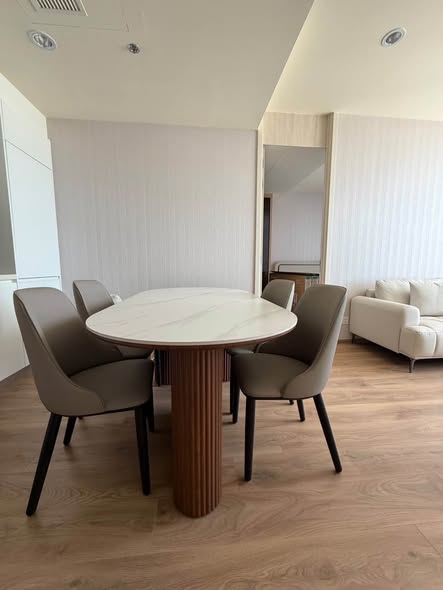 room interior of Noble Form Thonglor โนเบิล ฟอร์ม ทองหล่อ