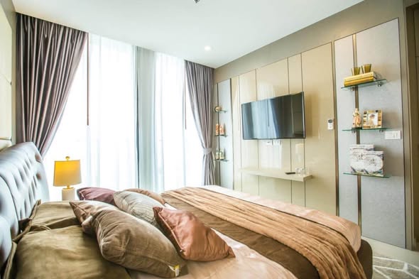 bedroom of Noble Ploenchit