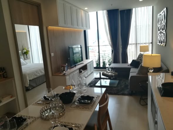 bedroom of Noble Ploenchit