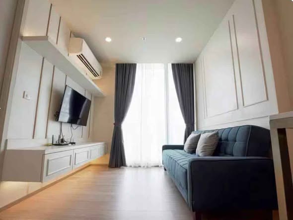 living room and bedroom of Noble Recole
