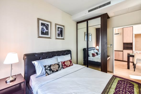 bedroom of Noble Refine