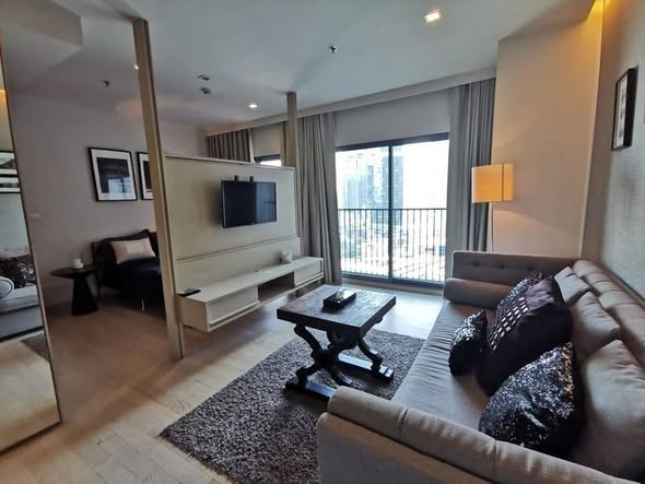 bedroom and living room of Noble Remix