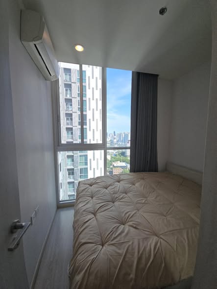 bedroom of Noble Revolve Ratchada 2