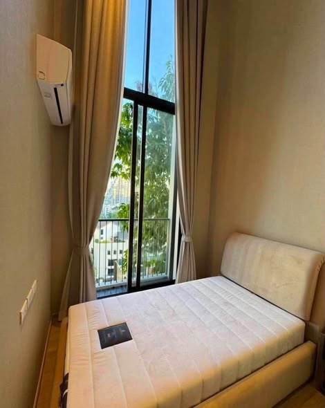 bedroom of Noble State Sukhumvit 39