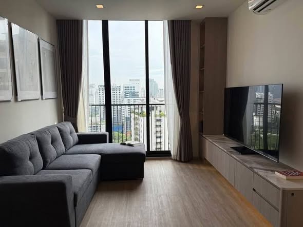 bedroom and living room of Noble State Sukhumvit 39