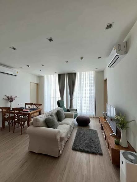 bedroom and living room of Noble State Sukhumvit 39