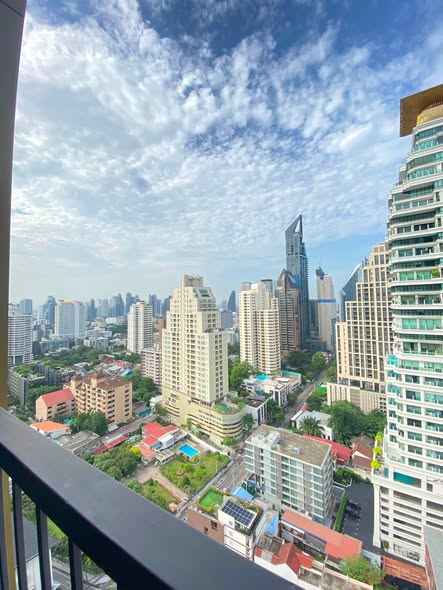 Noble State Sukhumvit 39